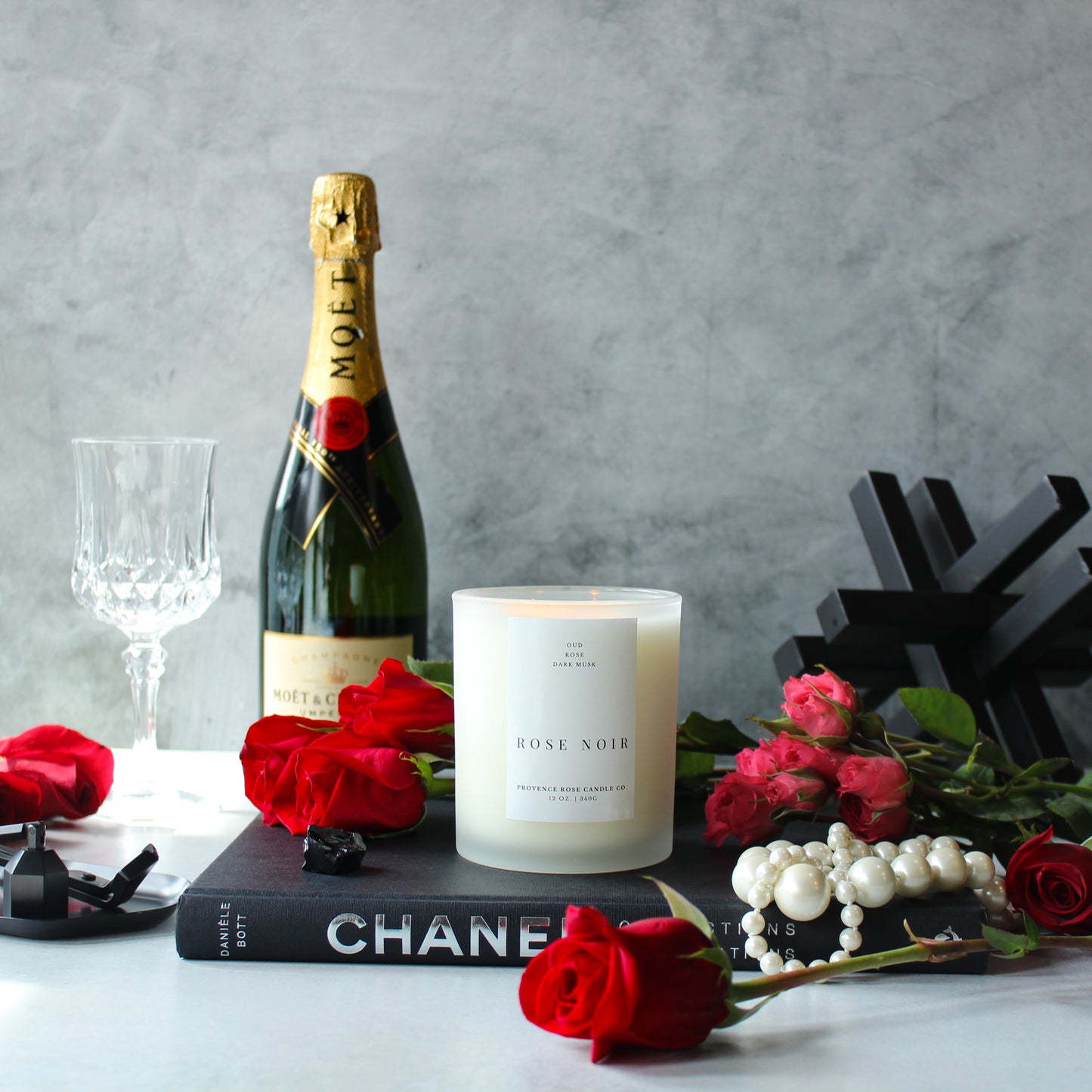 Rose Noir 2-Wick Candle